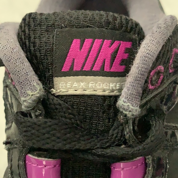 Nike Reax Sneakers - Picture 7 of 10